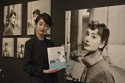 シシド カフカさん 写真展 オードリー ヘプバーン オープニングセレモニー 東京印書館 写真集 絵本 美術書印刷 Tokyo Inshokan Printing Co Ltd